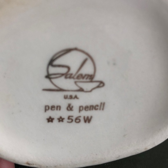 Mid century Salem pen & pencil off white creamer - Picture 7 of 8